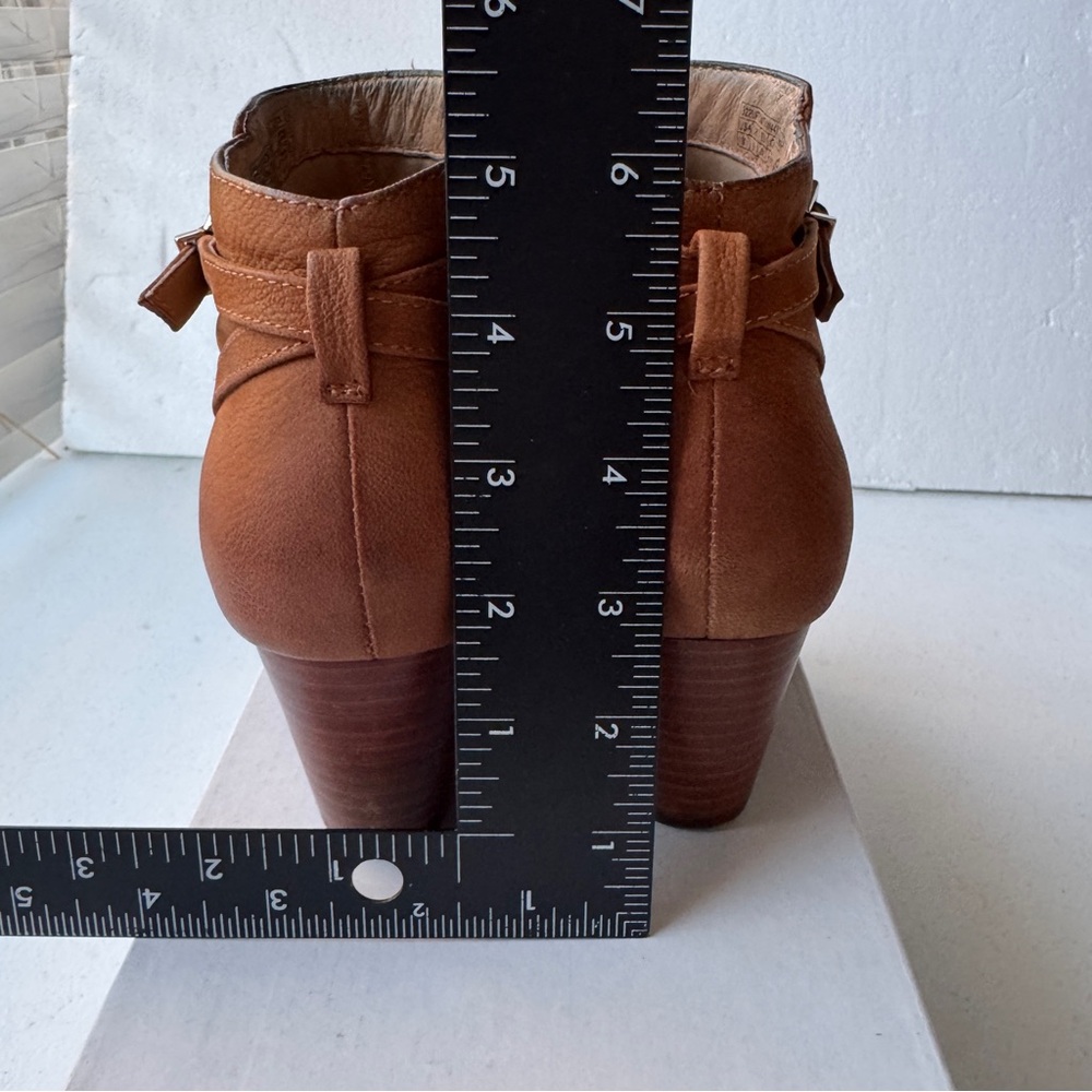 Vionic Upright Upton Leather Ankle Boot Cognac Women's USA Size 8 Casual Travel - Picture 10 of 11
